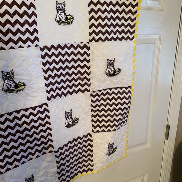 Handmade quilt - Picture 12 of 12